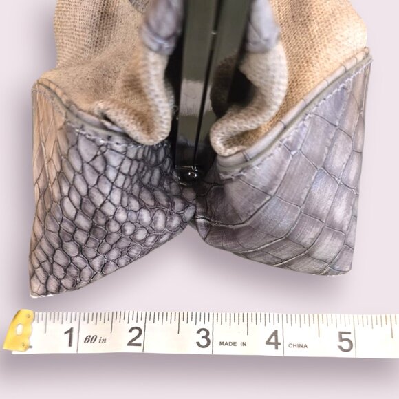 Kenneth Cole New York Croc-Embossed Clutch Silver & Wood Accent - Picture 4 of 6